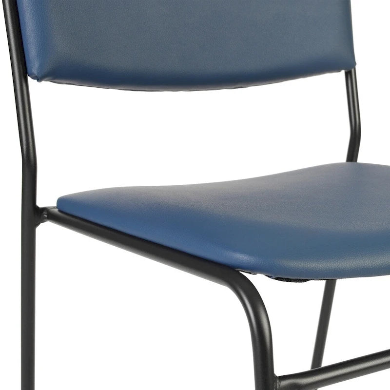 Lot de 5 chaises empilables haute densité avec structure en acier et assise rembourrée