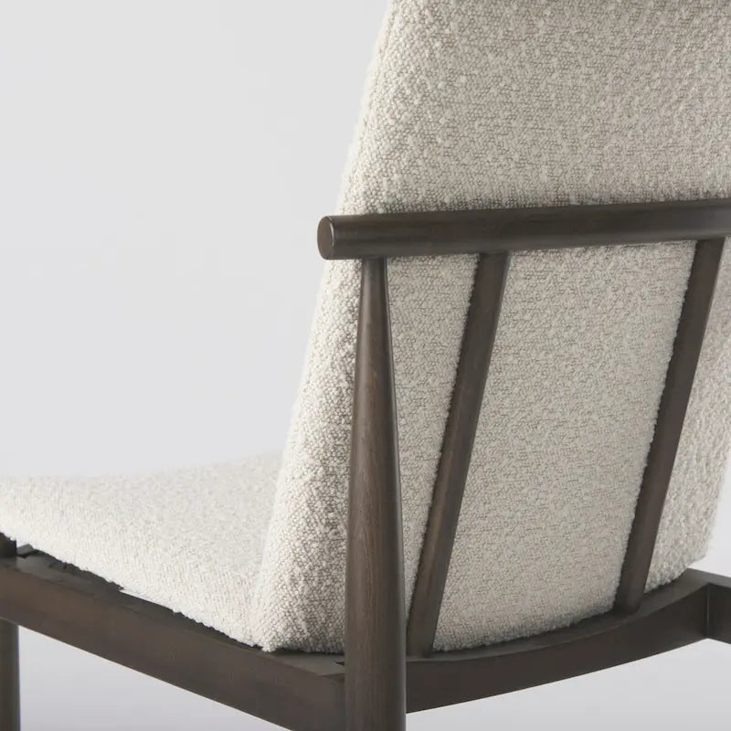 Chaise de salle à manger en bouclette du milieu du siècle, avec structure en bois massif marron foncé