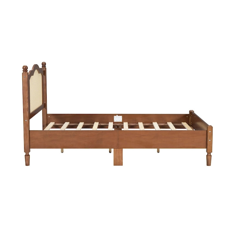 Lit plateforme en bois Tête de lit en rotin arqué Poteaux à fuseaux Style français Grand Lit Double