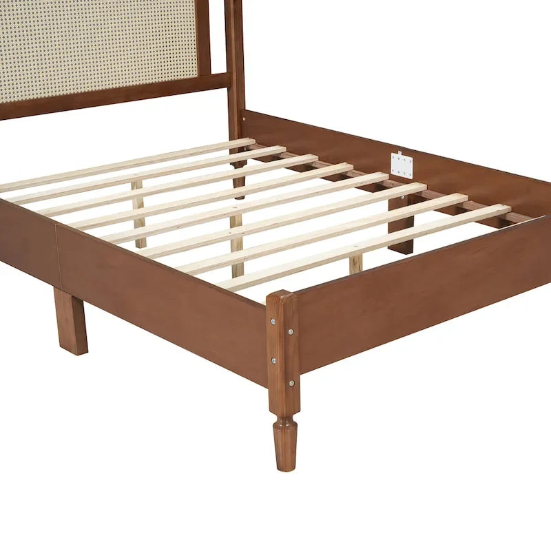 Lit plateforme en bois Tête de lit en rotin arqué Poteaux à fuseaux Style français Grand Lit Double